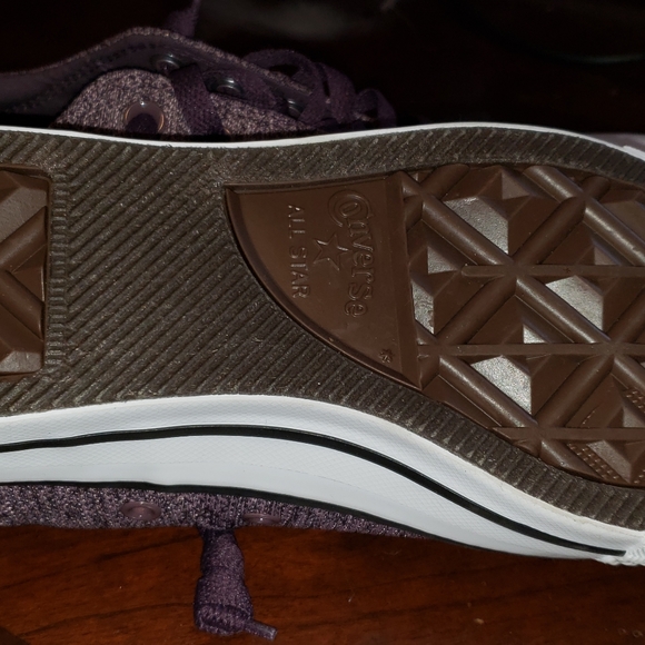 Shoes - Picture 8 of 9